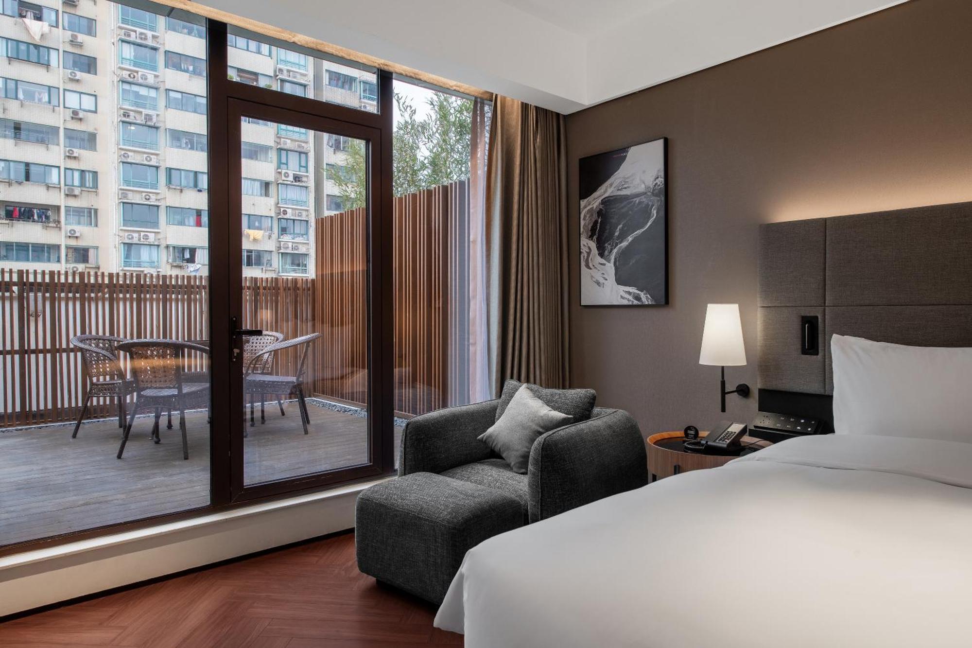 Intercityhotel South Xizang Road Near Metro Station Hotel 4*